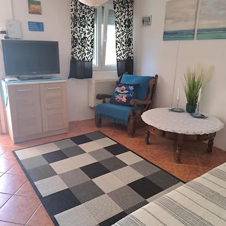 Anna Fahaz Holiday home